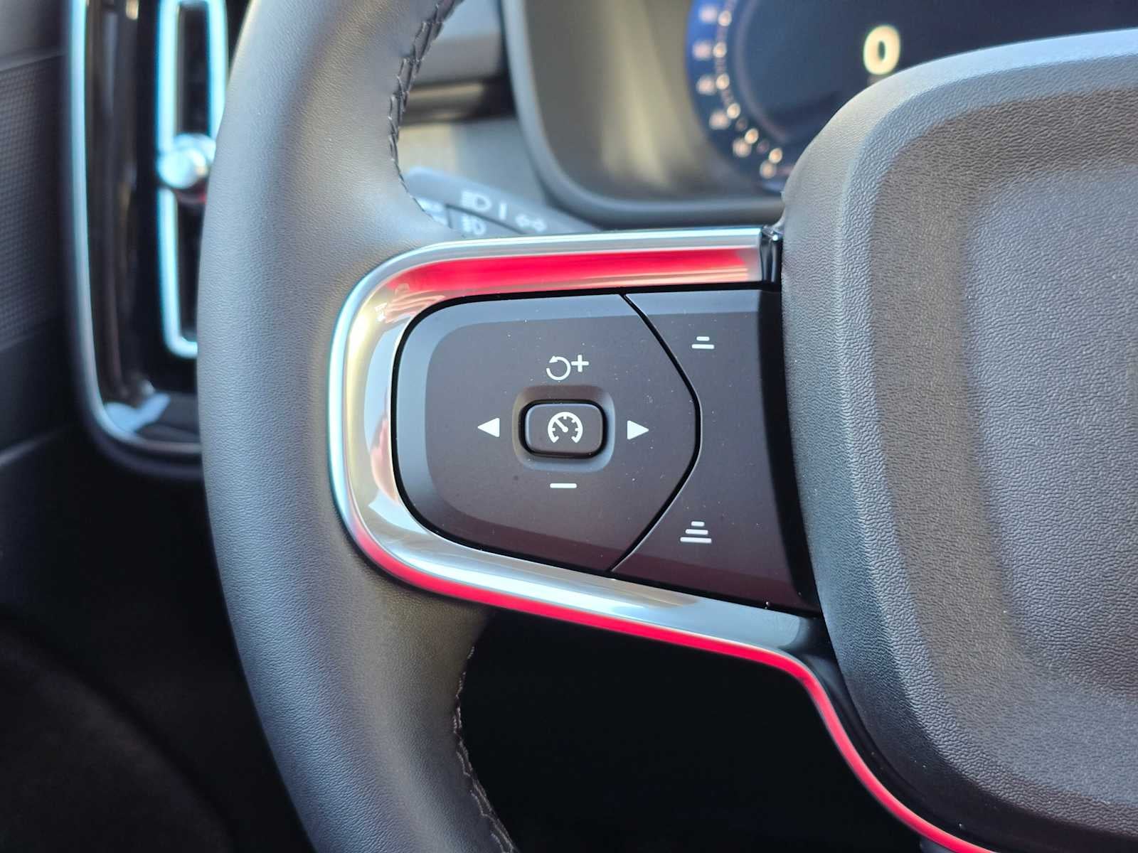2026 Volvo XC40 Plus