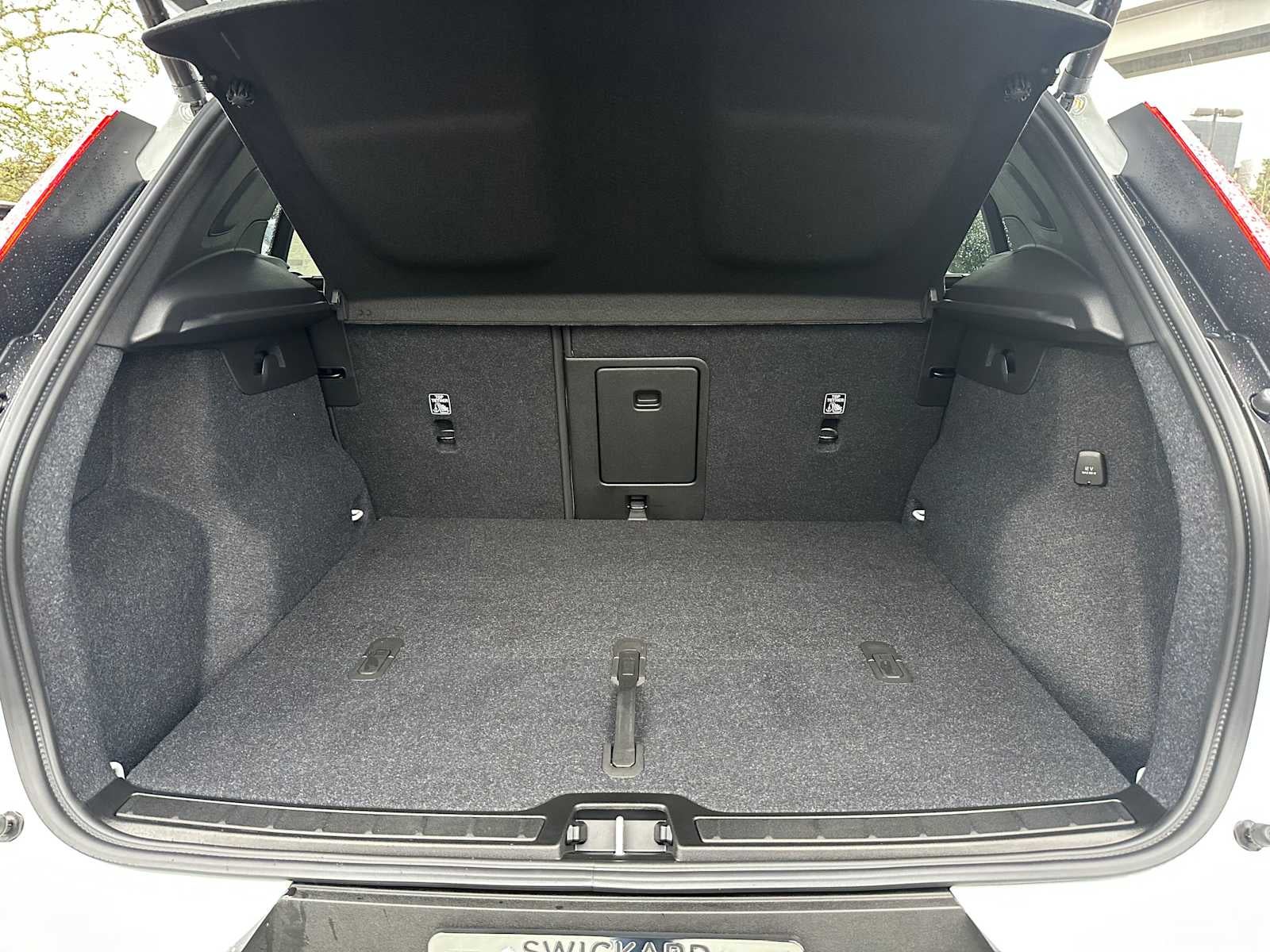 2026 Volvo XC40 Plus
