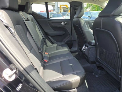 2025 Volvo XC40 Plus Dark Theme