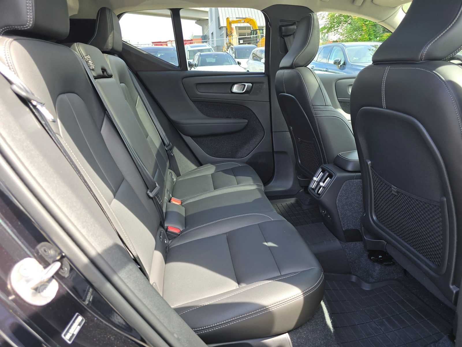 2025 Volvo XC40 Plus Dark Theme