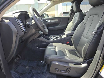 2025 Volvo XC40 Plus Dark Theme