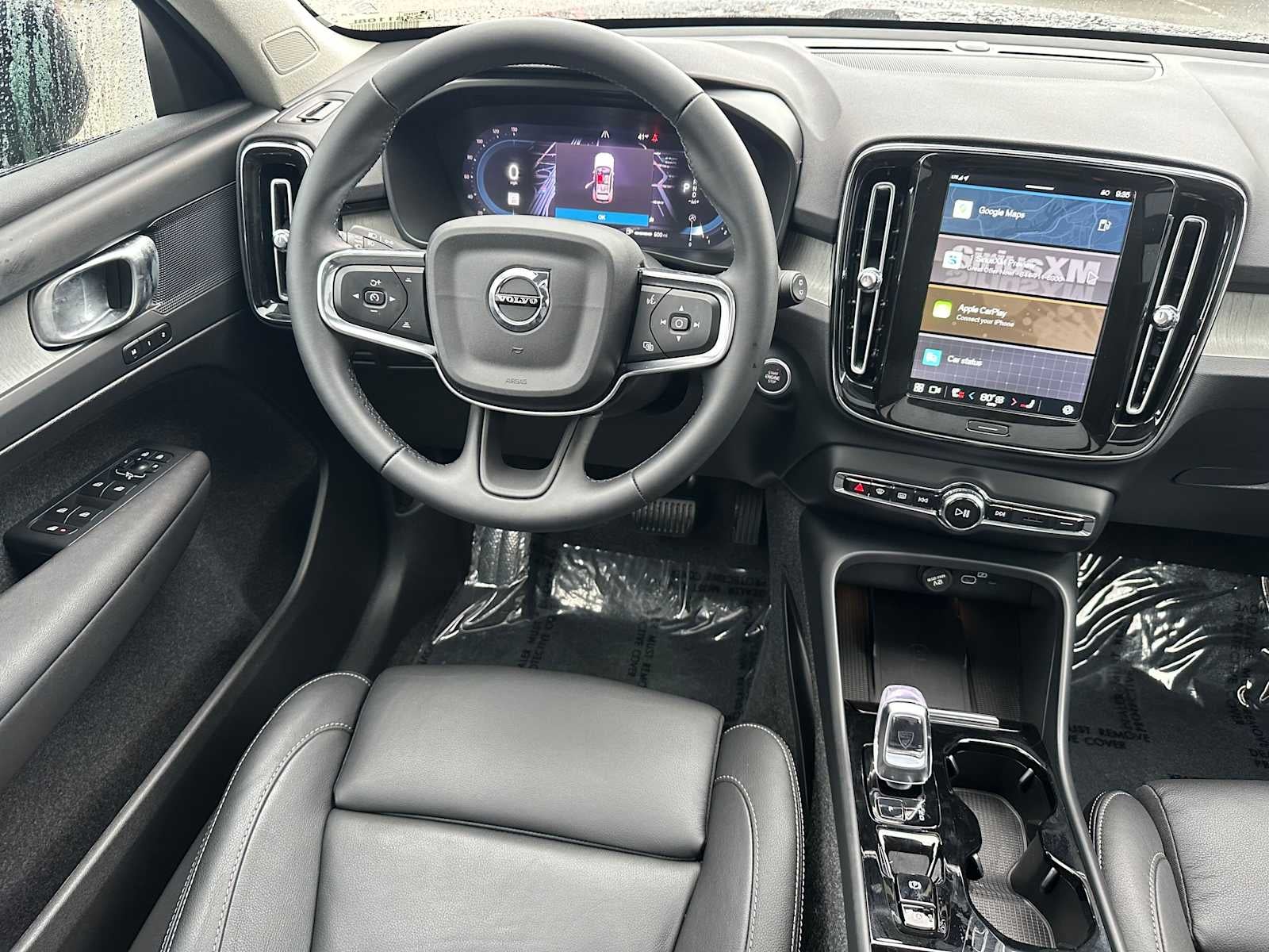 2025 Volvo XC40 Plus Dark Theme