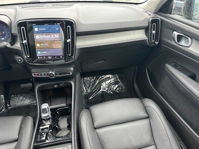 2025 Volvo XC40 Plus Dark Theme