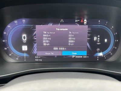 2025 Volvo XC40 Plus Dark Theme