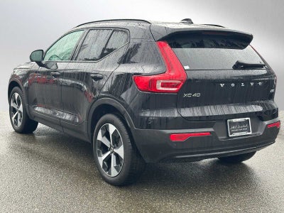 2025 Volvo XC40 Plus Dark Theme