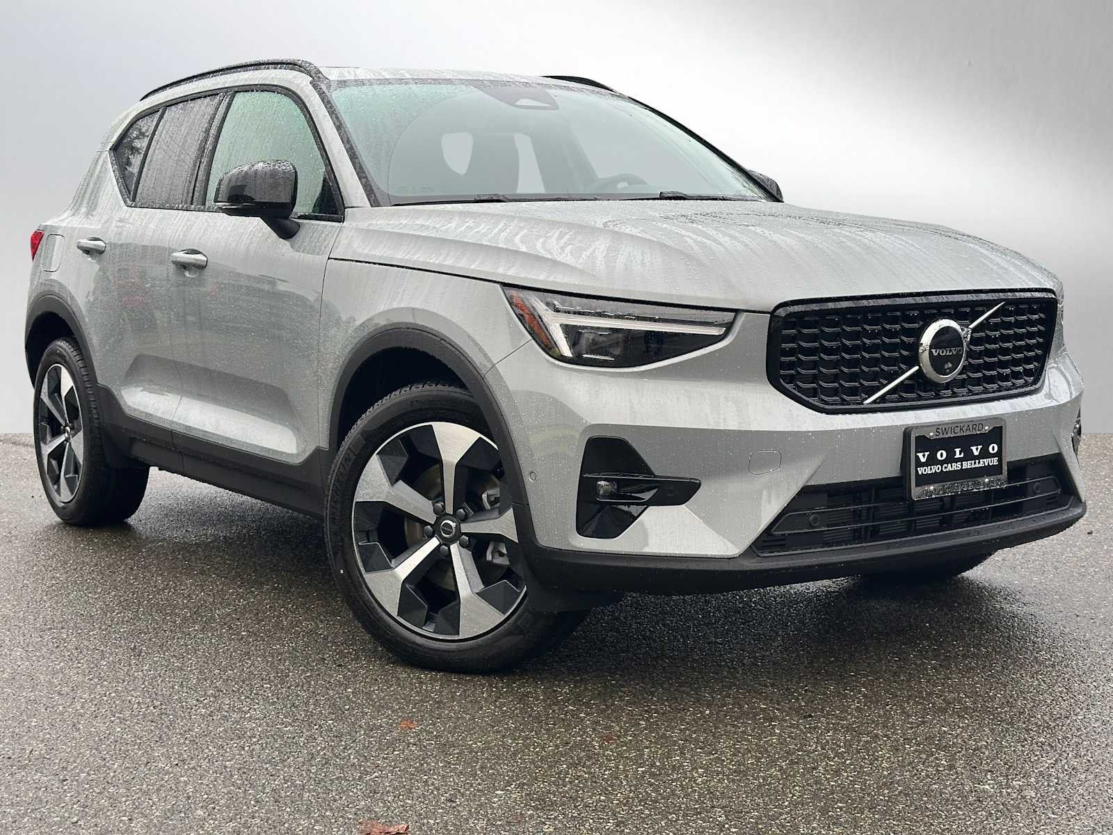 2026 Volvo XC40 Plus