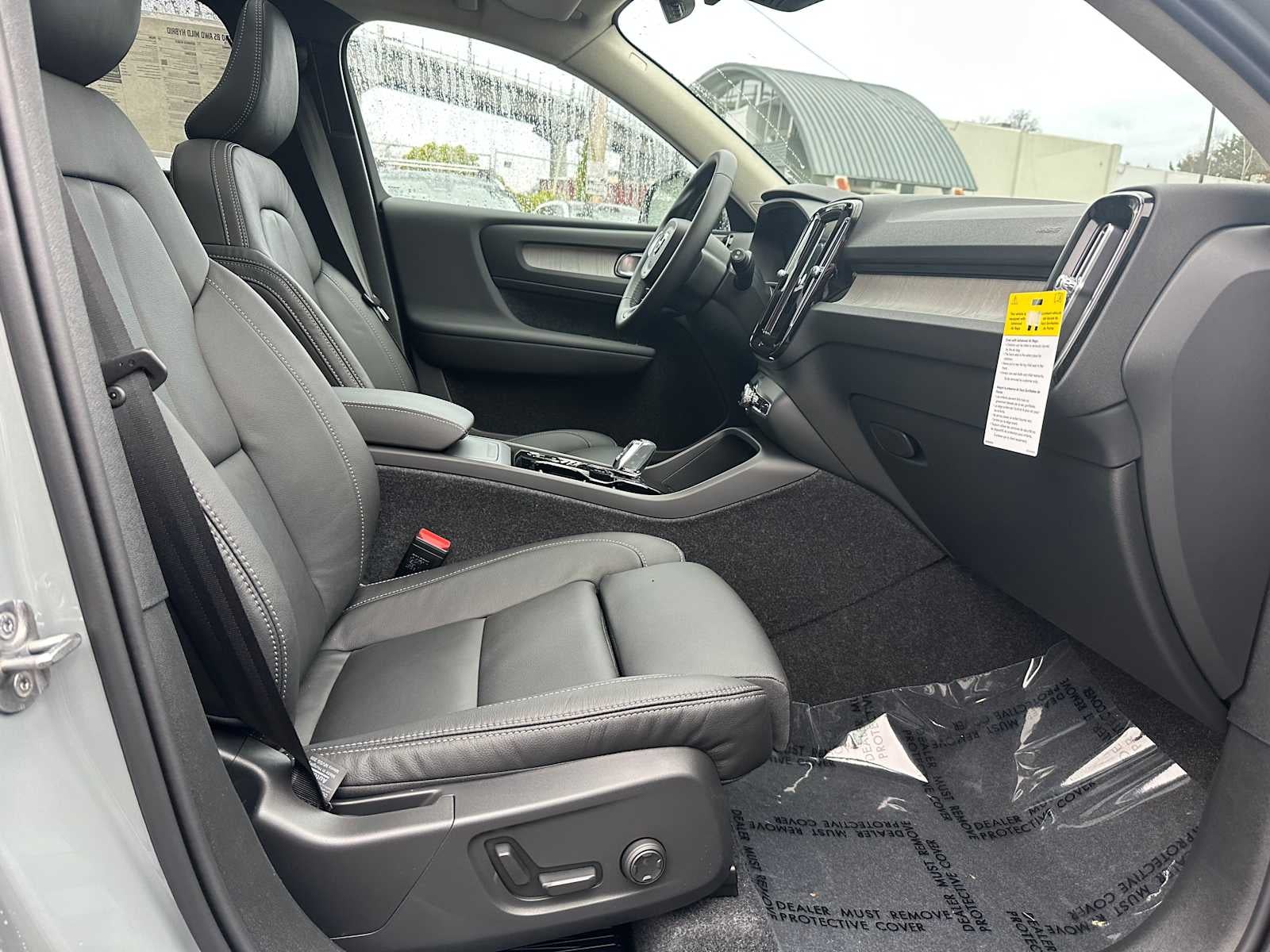 2026 Volvo XC40 Plus