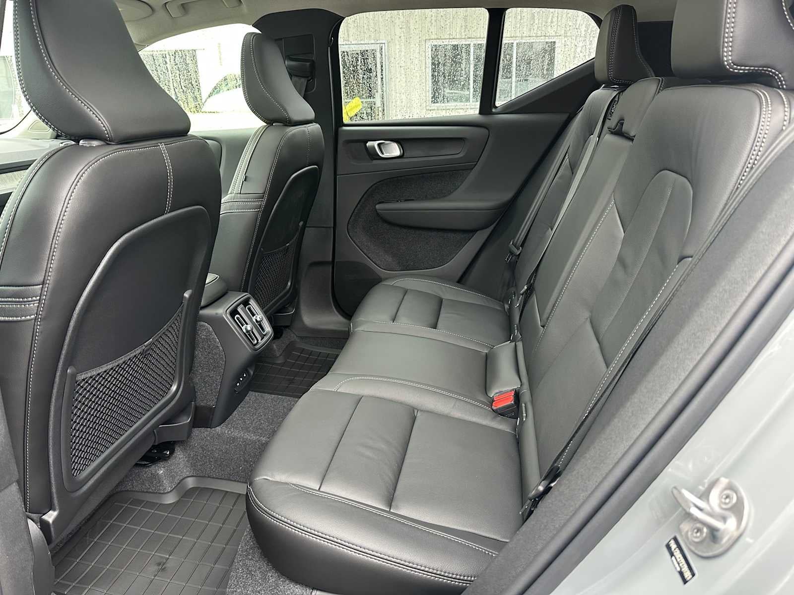 2026 Volvo XC40 Plus