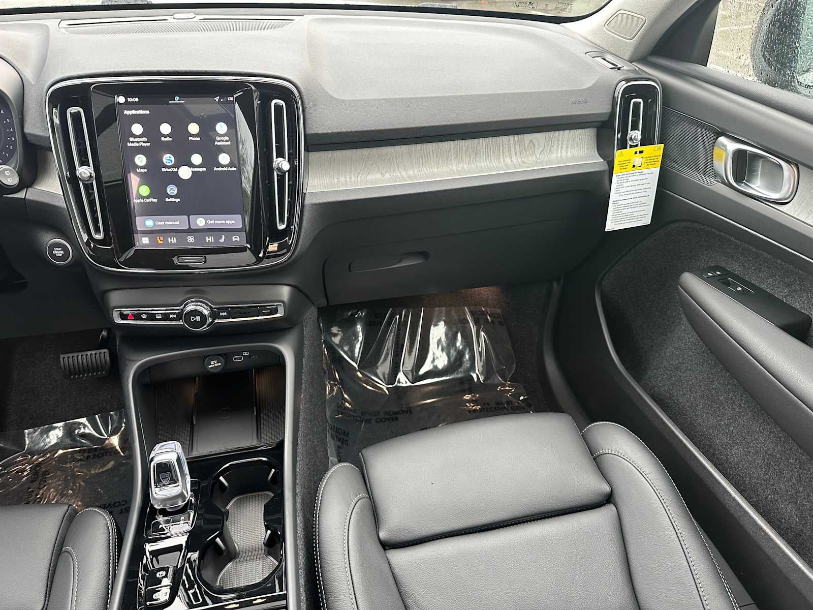 2026 Volvo XC40 Plus