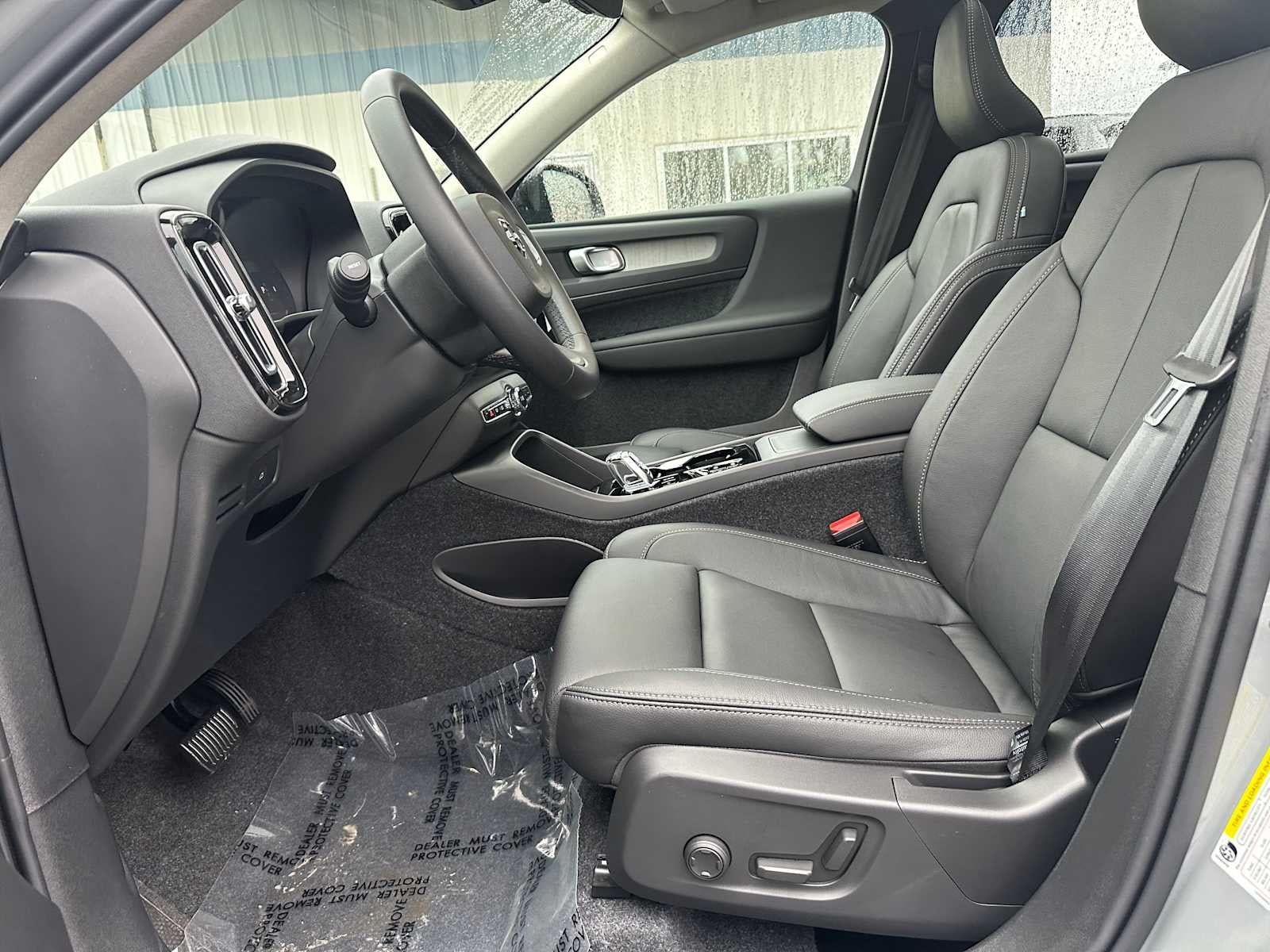 2026 Volvo XC40 Plus