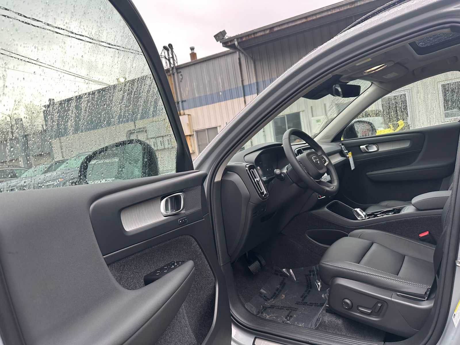 2026 Volvo XC40 Plus