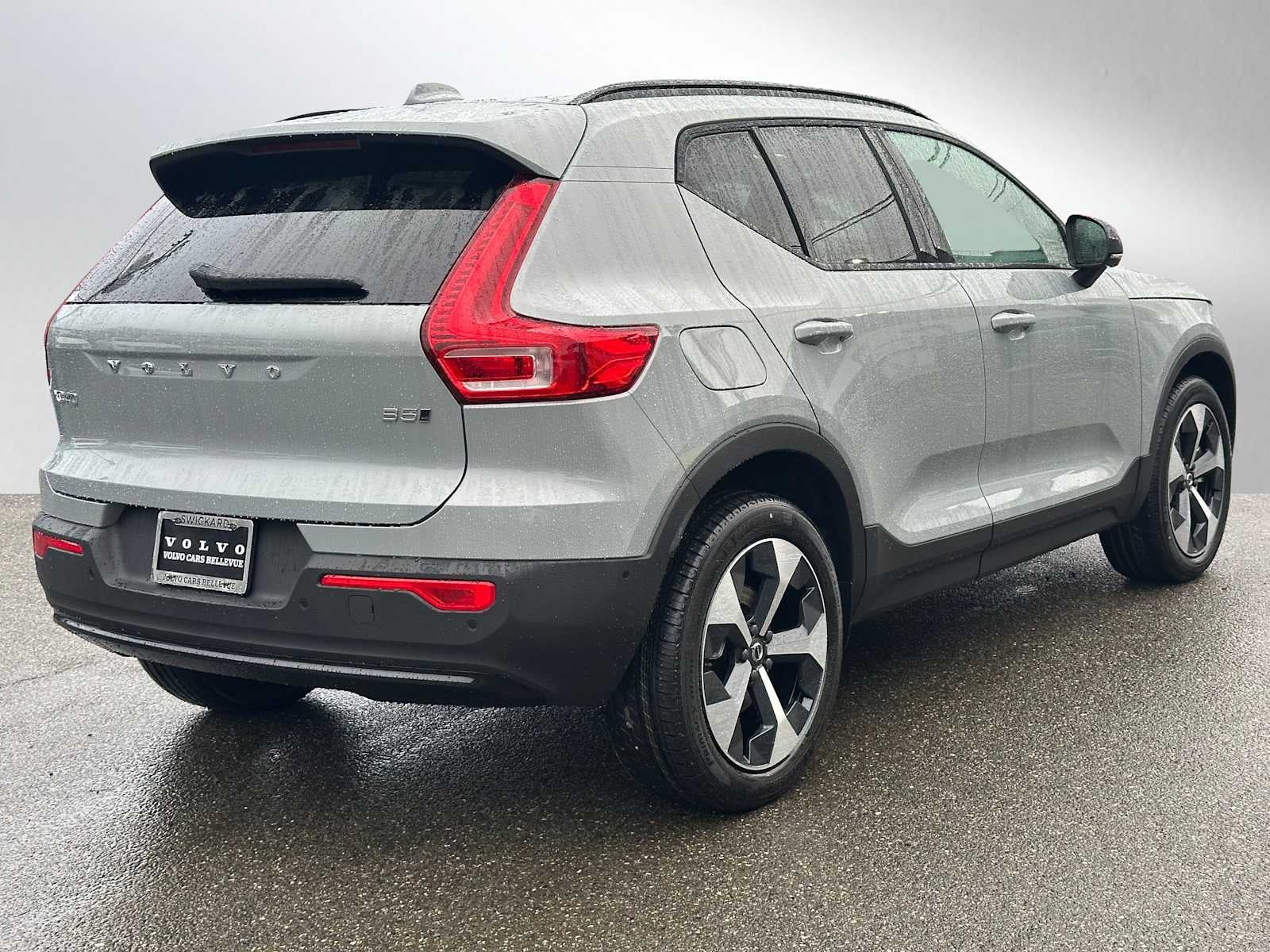 2026 Volvo XC40 Plus