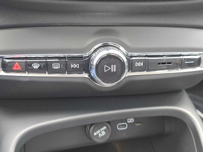 2026 Volvo XC40 Plus