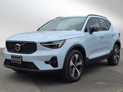2026 Volvo XC40 Plus