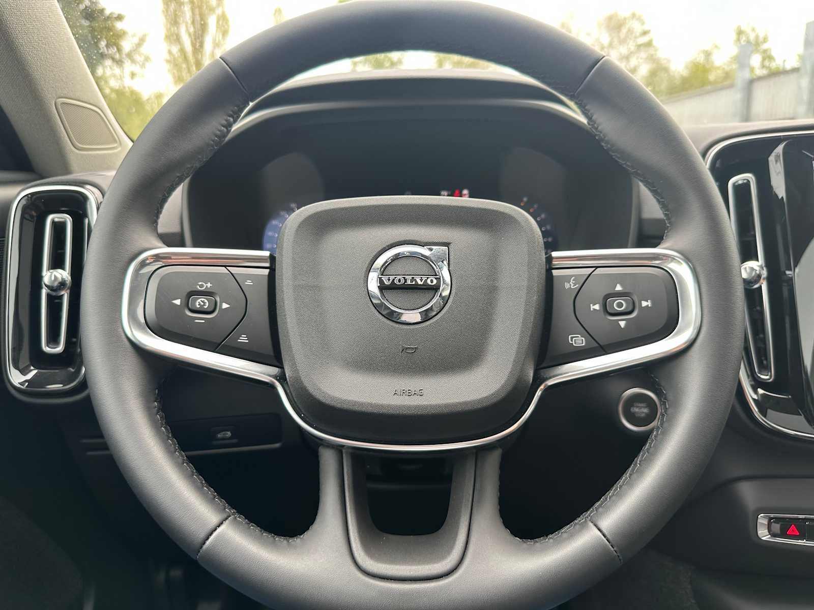 2026 Volvo XC40 Plus