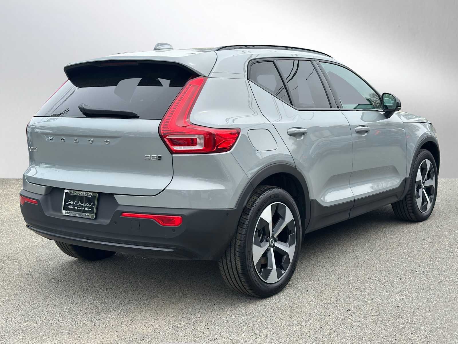 2026 Volvo XC40 Plus