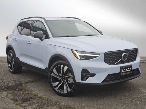 2026 Volvo XC40 Plus