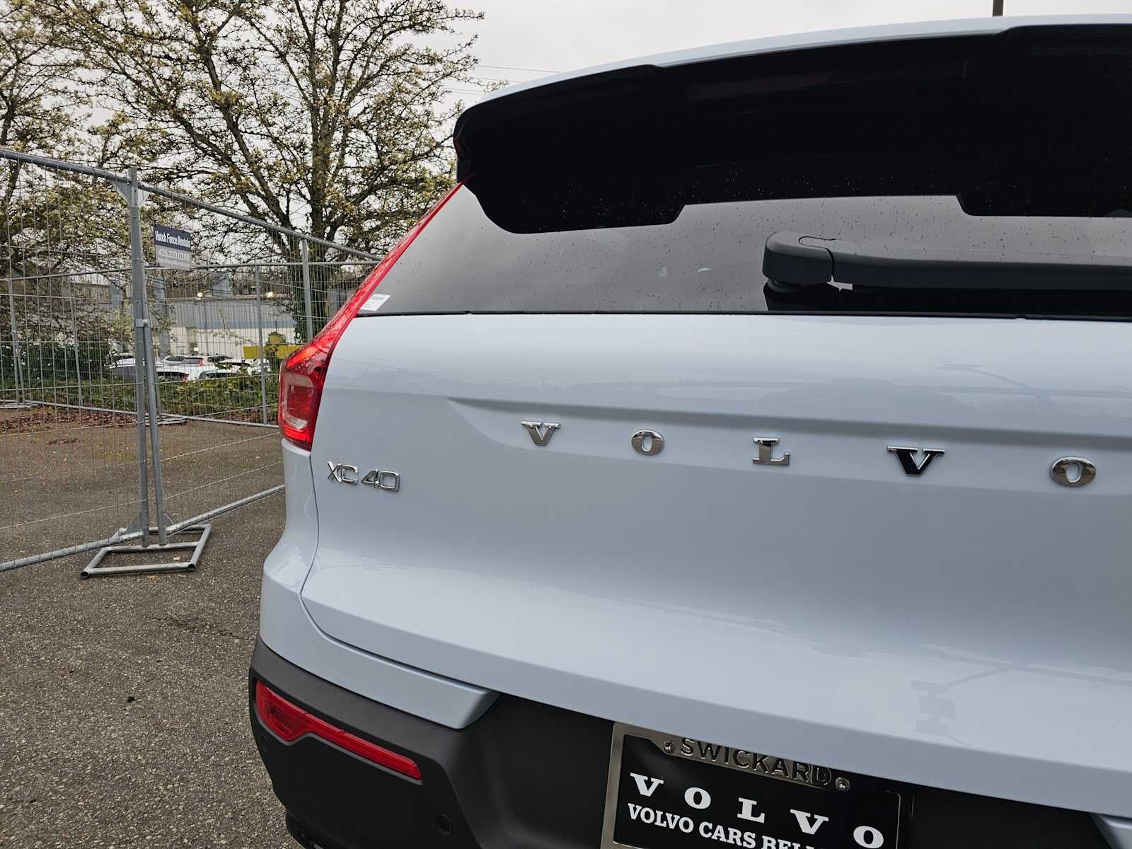 2026 Volvo XC40 Plus