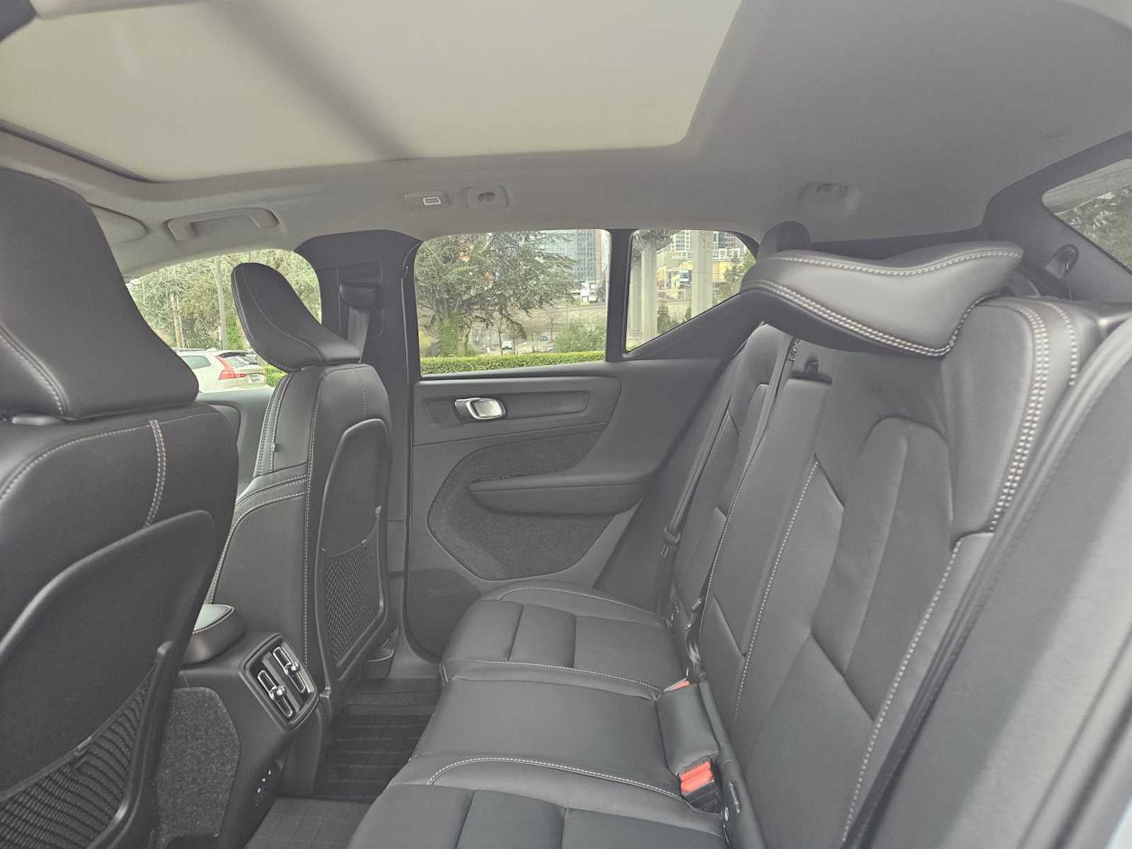 2026 Volvo XC40 Plus