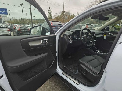 2026 Volvo XC40 Plus