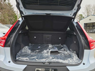 2026 Volvo XC40 Plus