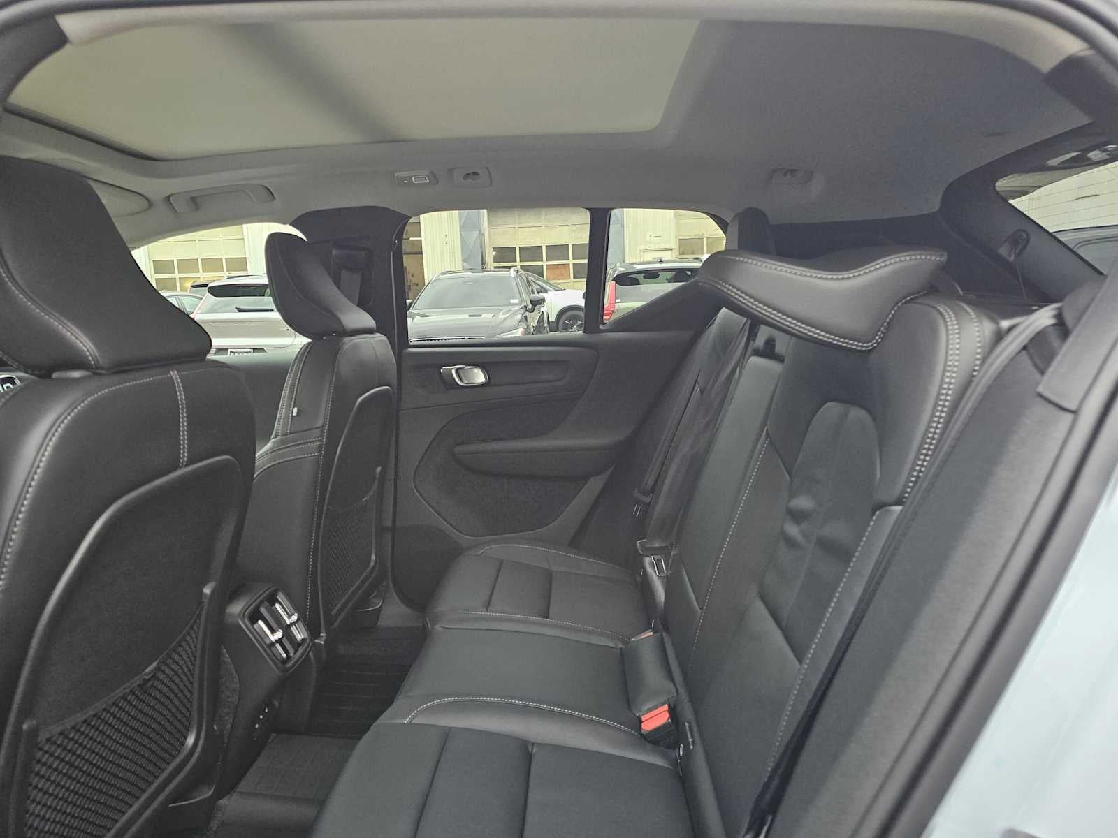 2026 Volvo XC40 Plus