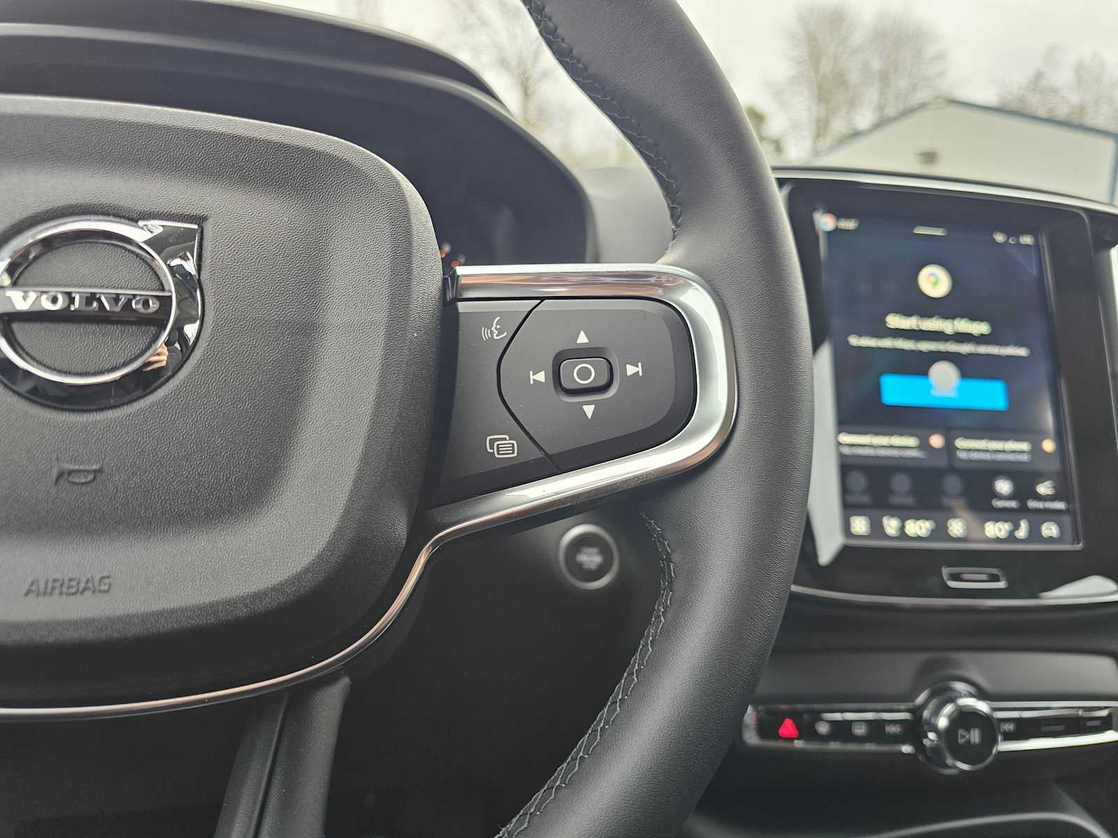 2026 Volvo XC40 Plus