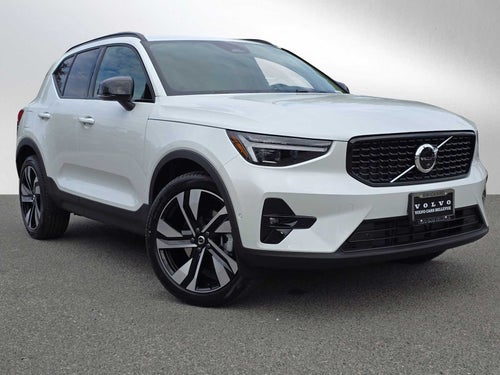 2026 Volvo XC40 Plus