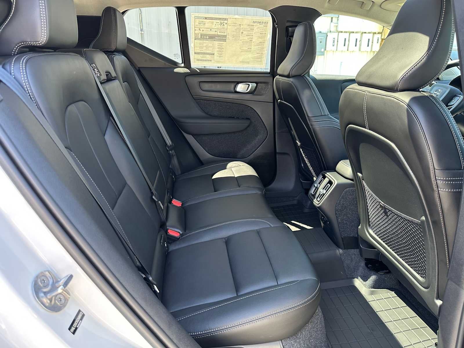 2025 Volvo XC40 Plus Dark Theme