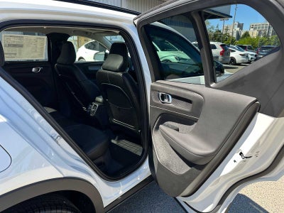 2025 Volvo XC40 Plus Dark Theme