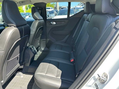 2025 Volvo XC40 Plus Dark Theme