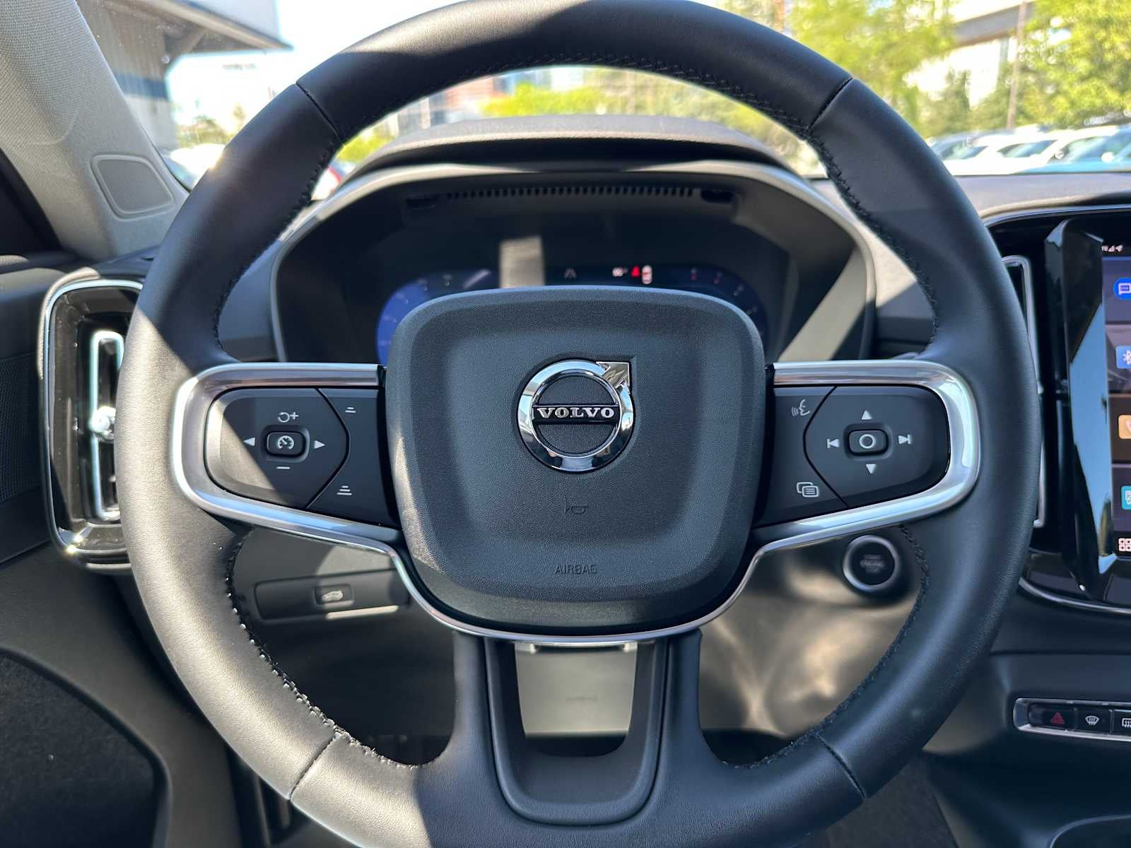 2025 Volvo XC40 Plus Dark Theme