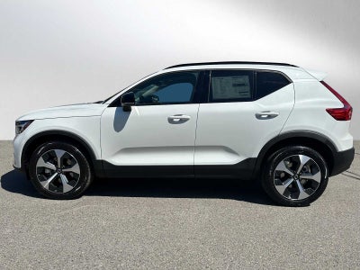2026 Volvo XC40 Plus