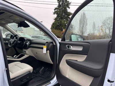 2026 Volvo XC40 Plus