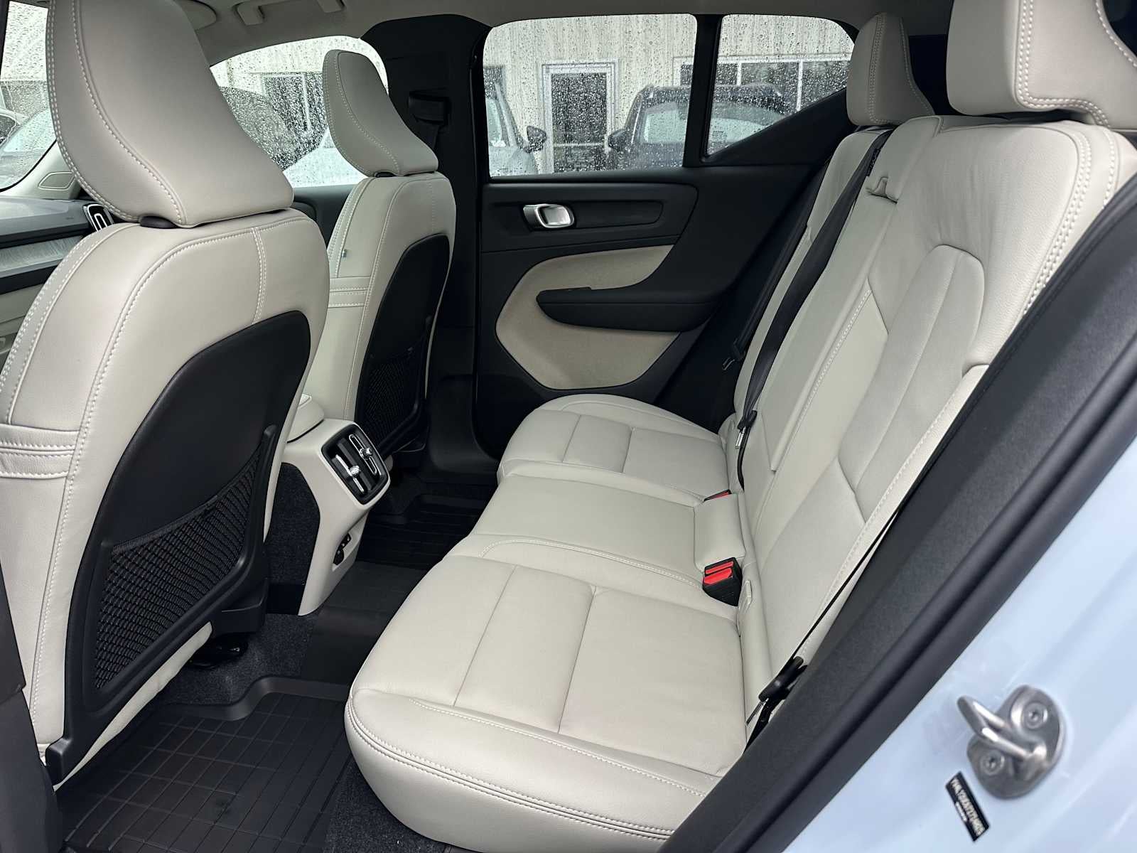 2026 Volvo XC40 Plus