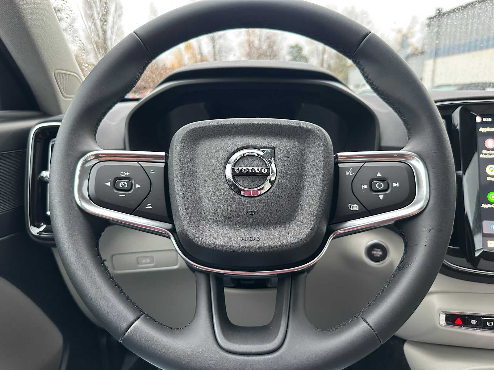 2026 Volvo XC40 Plus