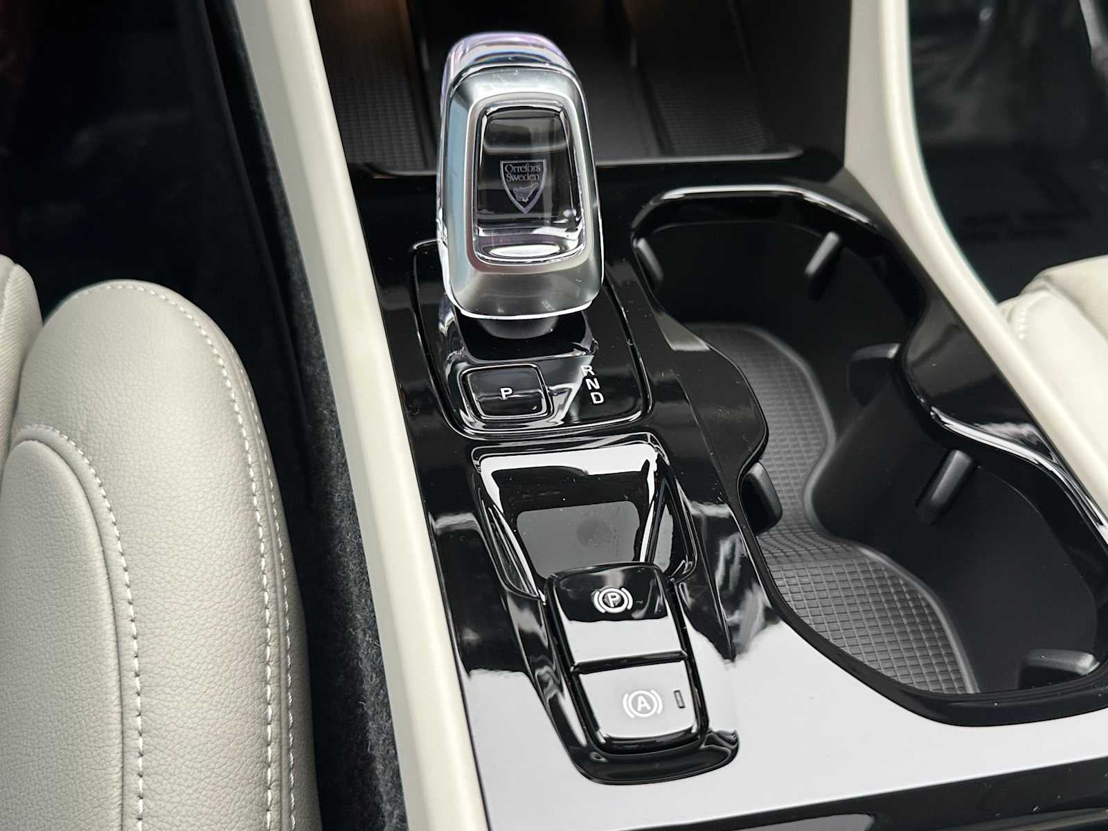 2026 Volvo XC40 Plus