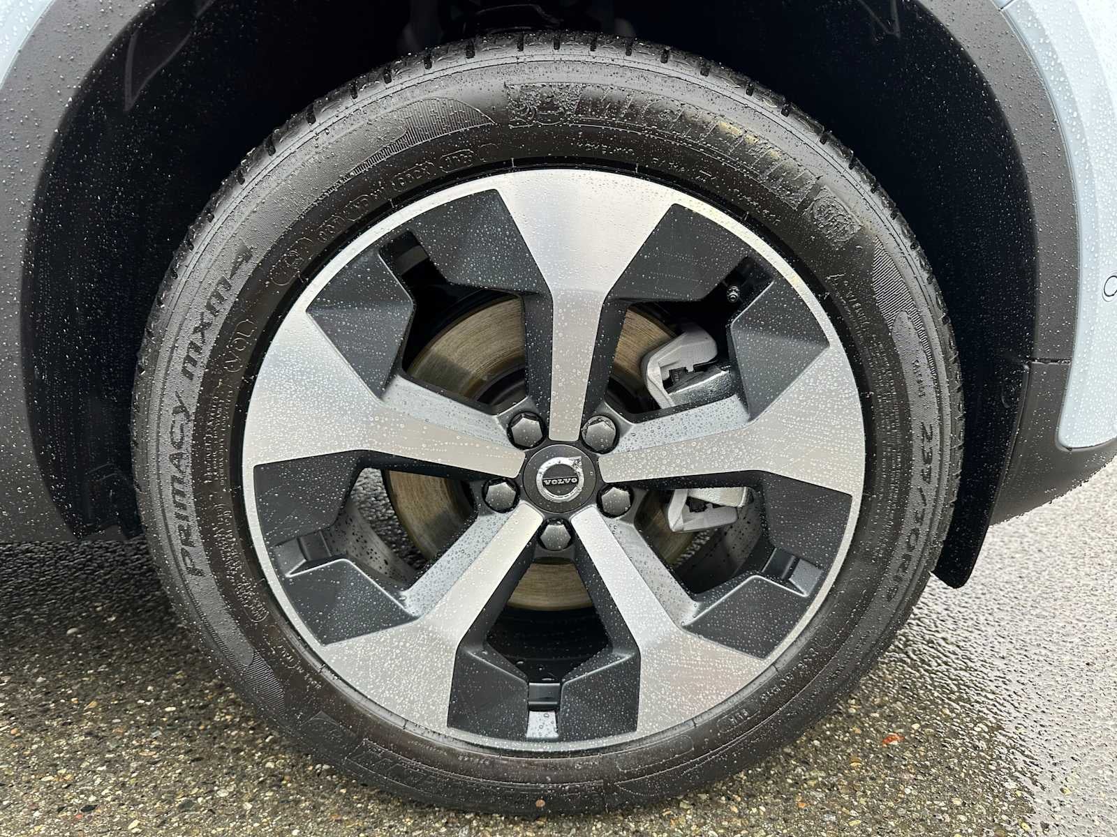 2026 Volvo XC40 Plus