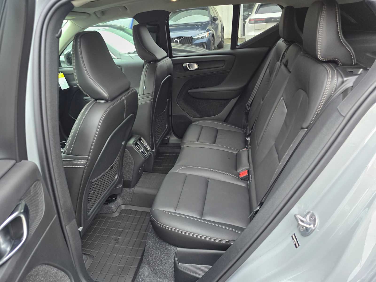 2026 Volvo XC40 Plus