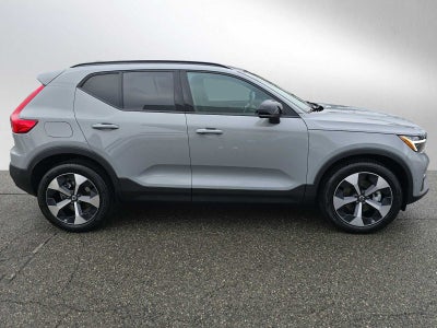2026 Volvo XC40 Plus