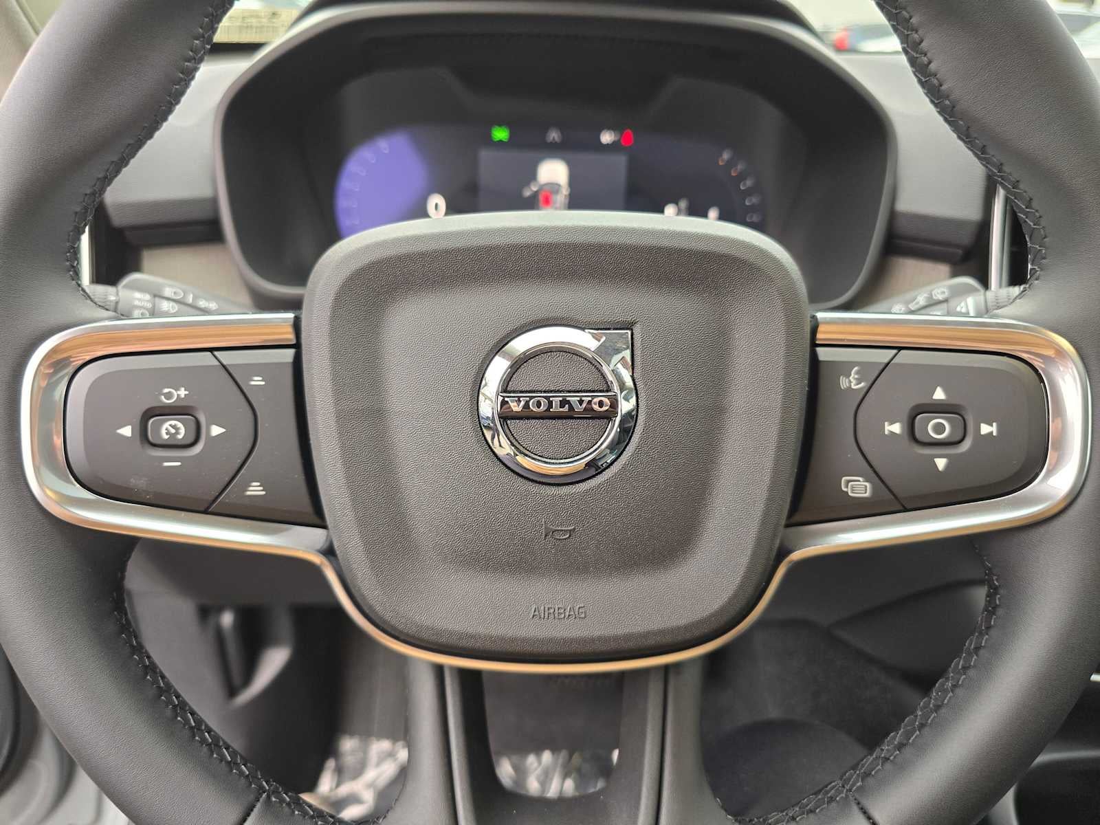 2026 Volvo XC40 Plus