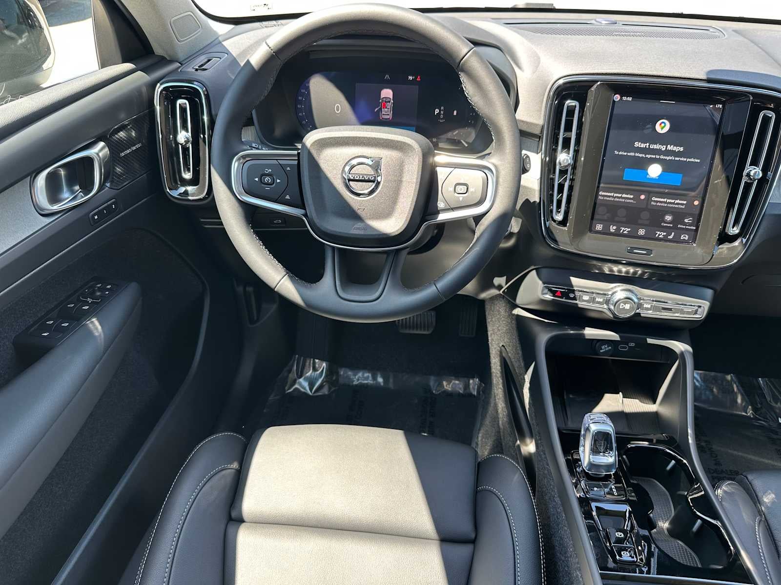 2026 Volvo XC40 Plus
