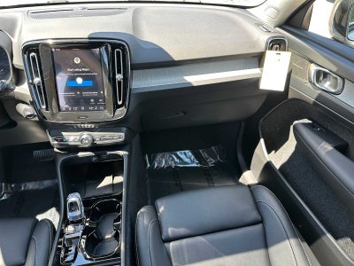 2026 Volvo XC40 Plus