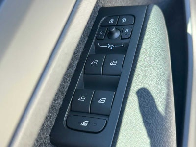 2026 Volvo XC40 Plus