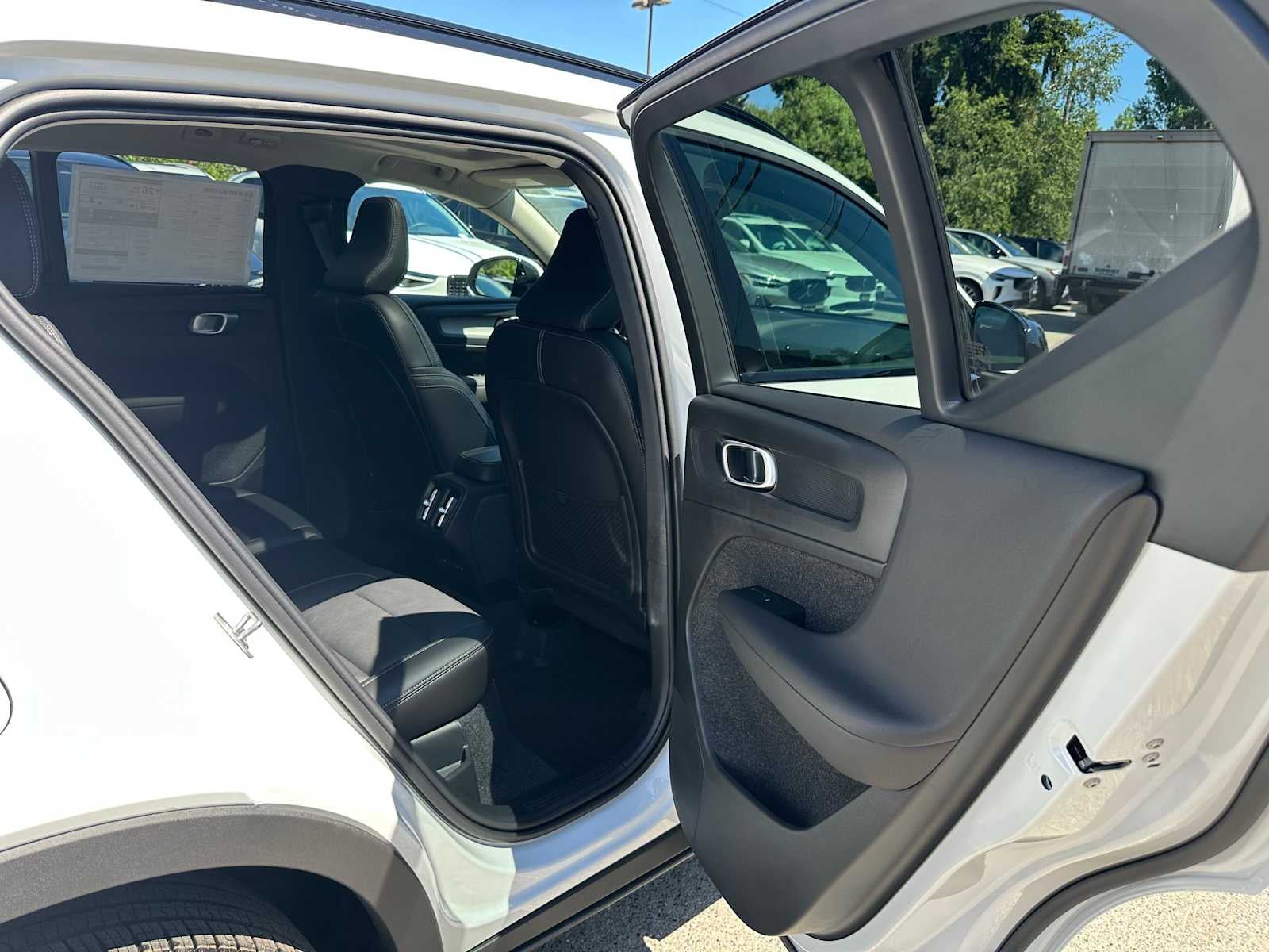 2026 Volvo XC40 Plus
