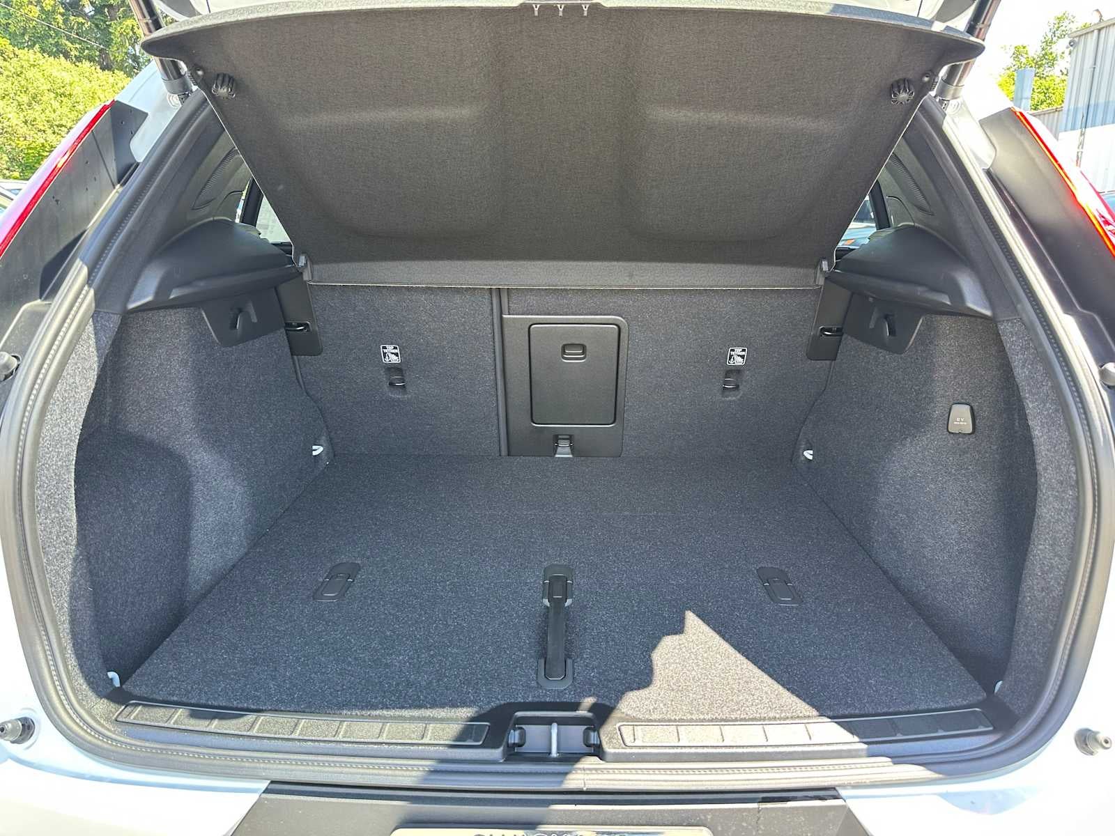 2026 Volvo XC40 Plus