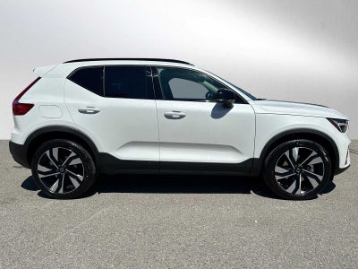 2026 Volvo XC40 Plus
