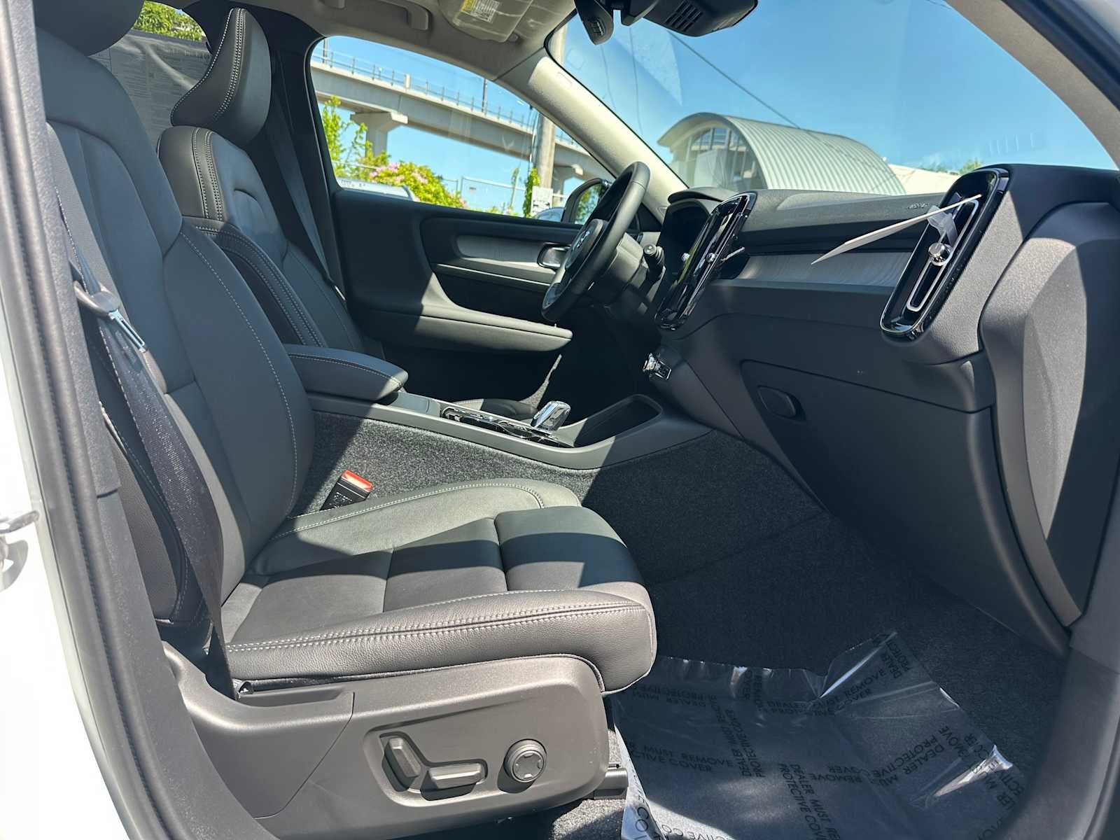 2026 Volvo XC40 Plus