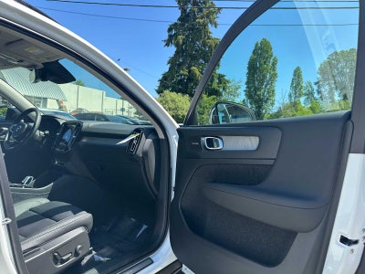 2026 Volvo XC40 Plus