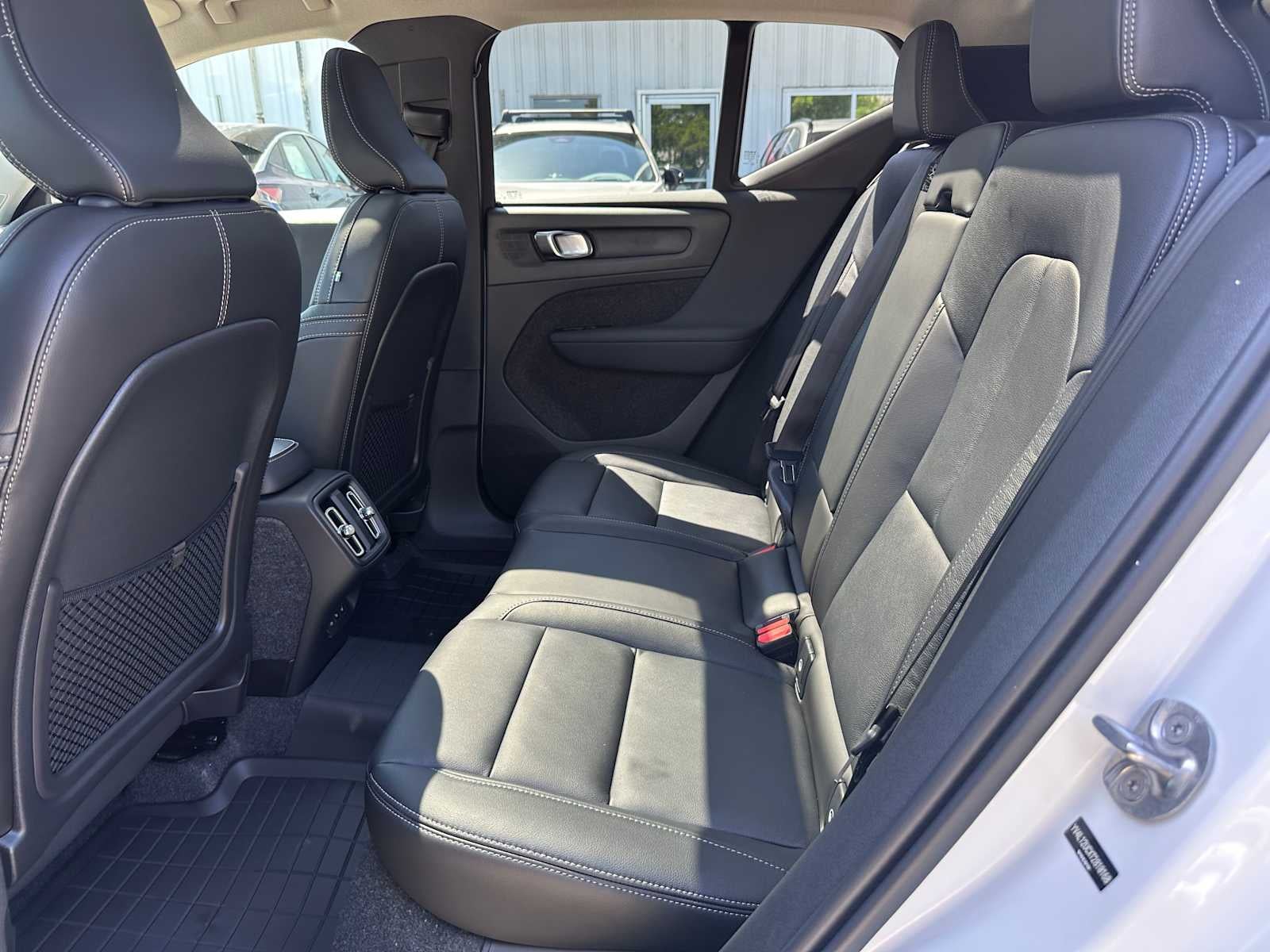 2026 Volvo XC40 Plus